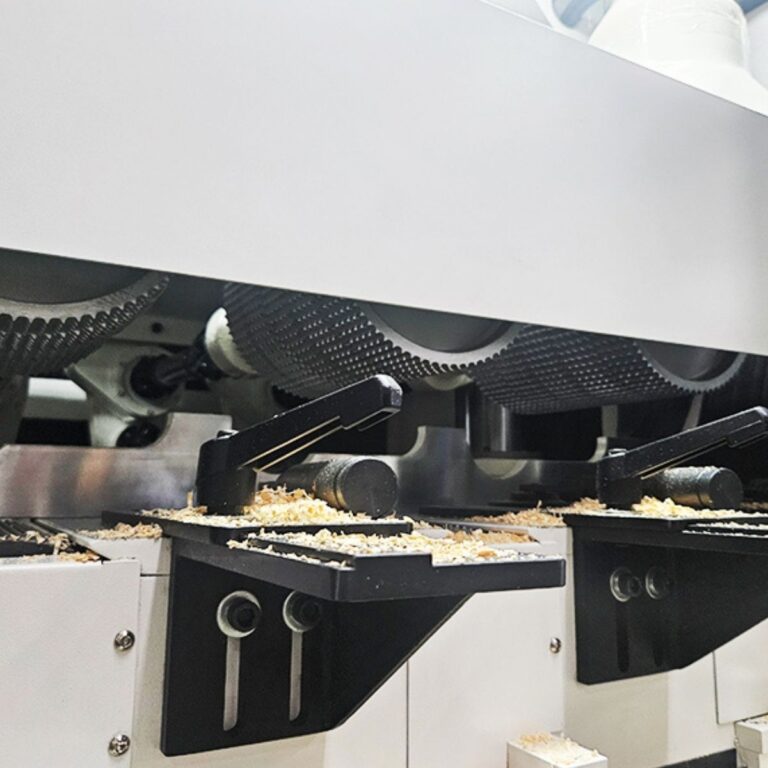 leadermac-233mm-top-bottom-multiple-ripsaw (6)